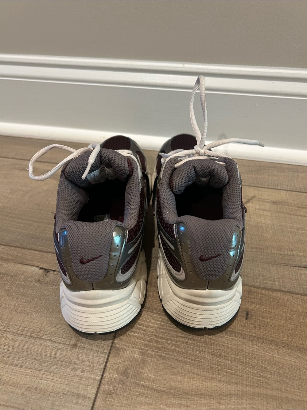 Nike V5 RNR - Picture 5 of 8